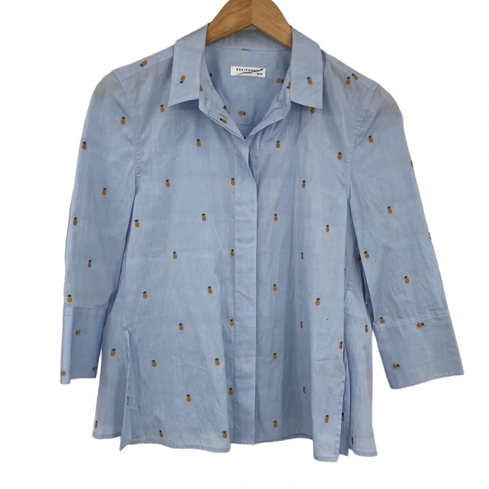 Equipment Femme Pineapple Embroidered Esme Shirt Womens Size X-Small Blue Button